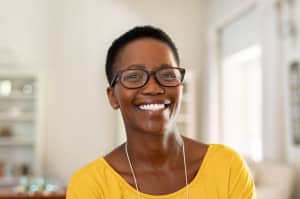 Young woman wearing spectacles